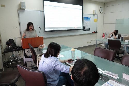 114.09.27 Compustat 資料庫與研究機會(Tentative)