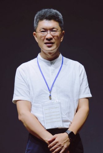 何建達